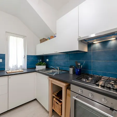 Joivy Delightful Flats Near Βερνάτσα