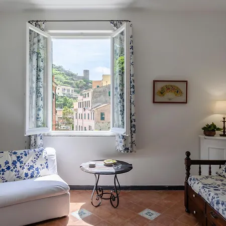 Joivy Delightful Flats Near Βερνάτσα